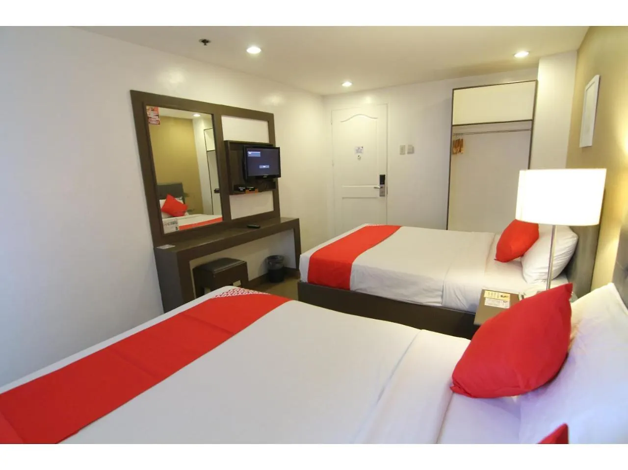 Oyo 24H City Hotel Near Makati Medical Center Makati City Philippines