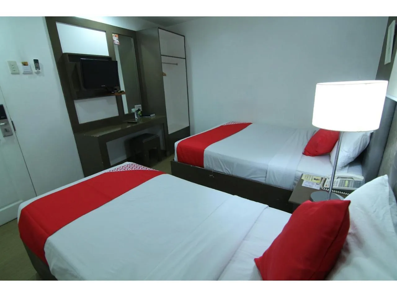 **  Oyo 24H City Hotel Near Makati Medical Center Makati City Philippines